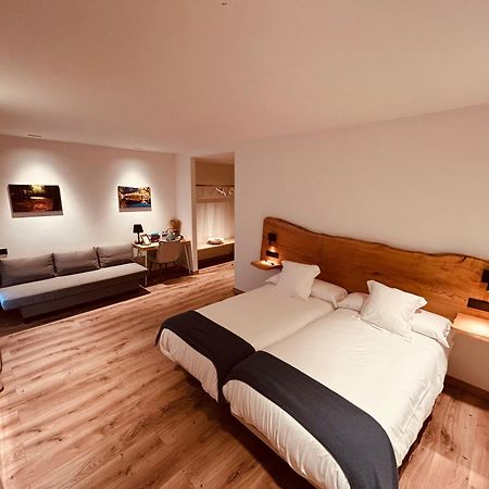A Reigada Hotel Restaurante 格兰达斯德萨利梅 外观 照片