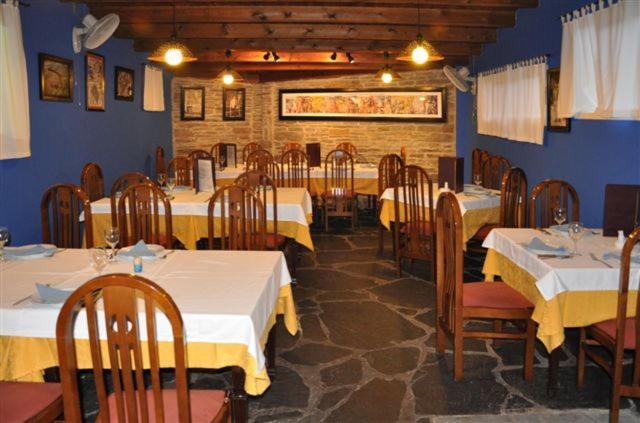 A Reigada Hotel Restaurante 格兰达斯德萨利梅 外观 照片