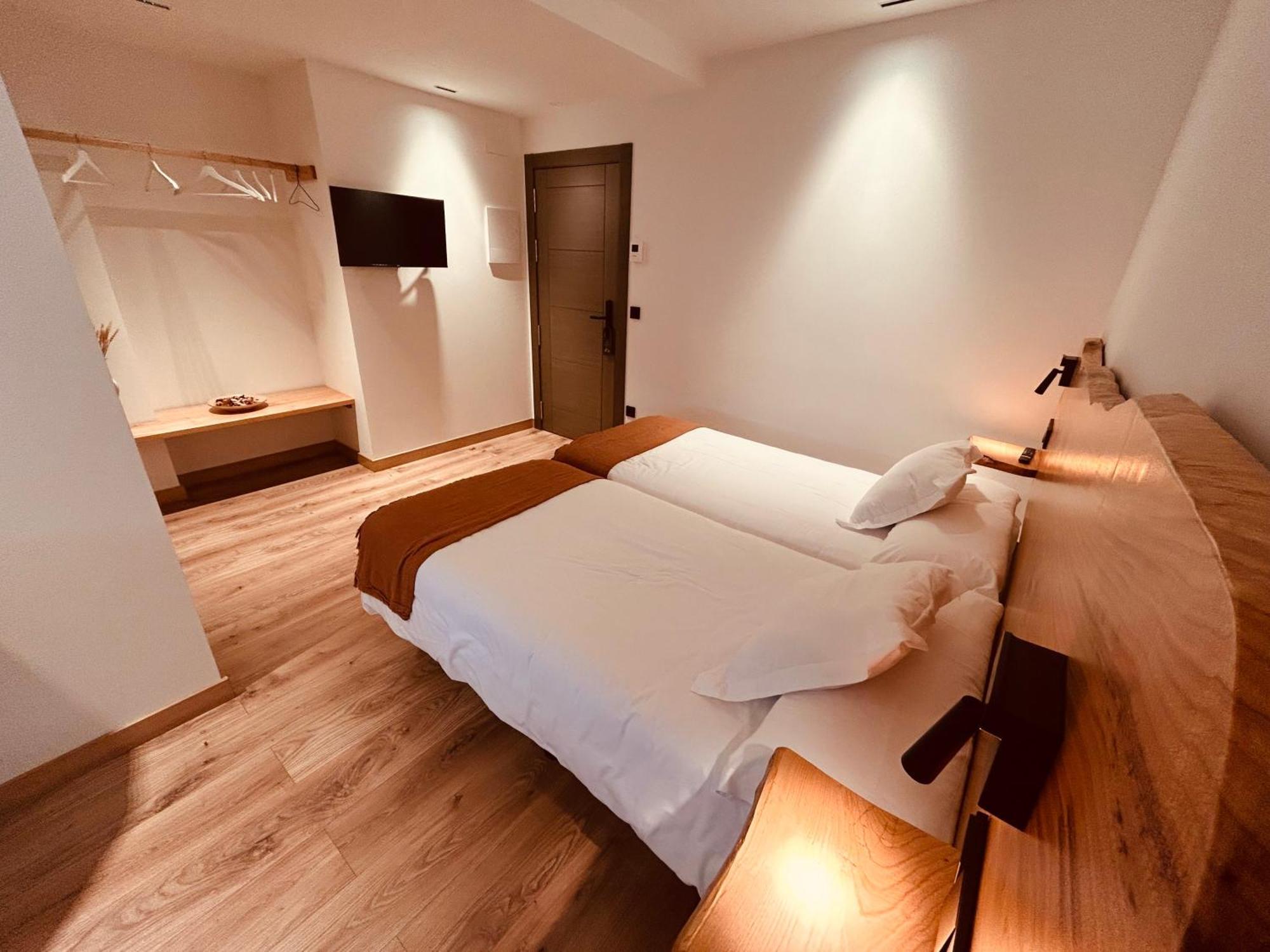 A Reigada Hotel Restaurante 格兰达斯德萨利梅 外观 照片